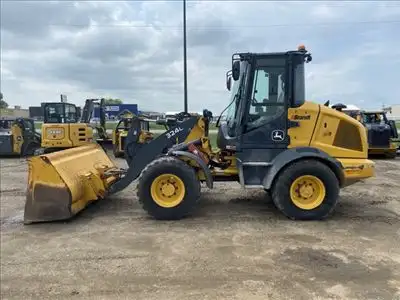 2019 John Deere 324L - Image 3